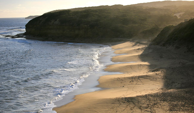 Bells_Beach,_Victoria_Australia_(6758794277).jpg