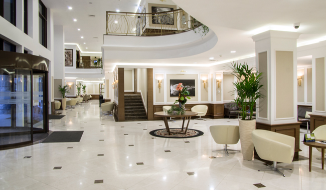 Lobby_Radisson-Blu-Hotel-Kyiv-Podil.jpg