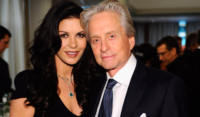 Catherine-Zeta-Jones-Michael-Douglas-2235498.jpg