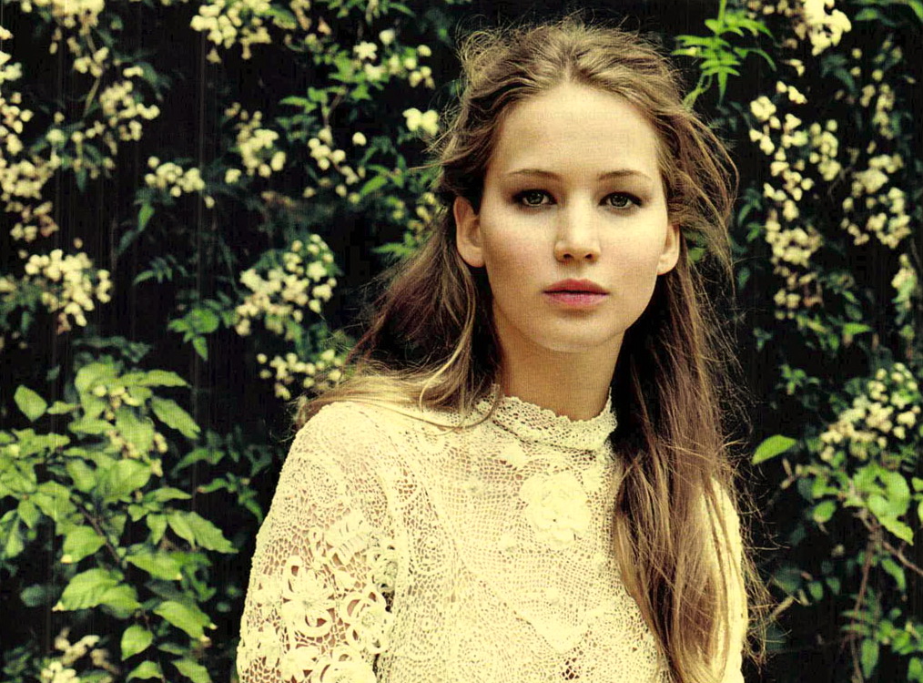 Jennifer-Lawrence-Gioia-Italy-May-2012-00.jpg