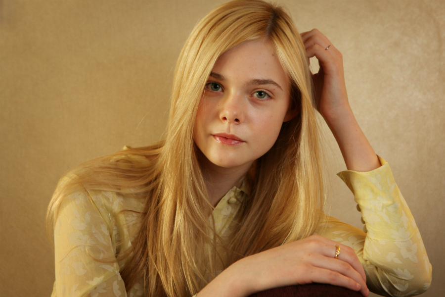 el-fanning-5120x2880-el-faning-fenning-blondinka-portret-4352.jpg