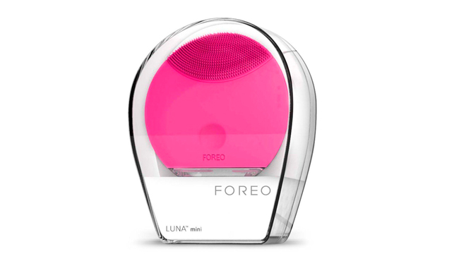 face-massage-foreo.jpg